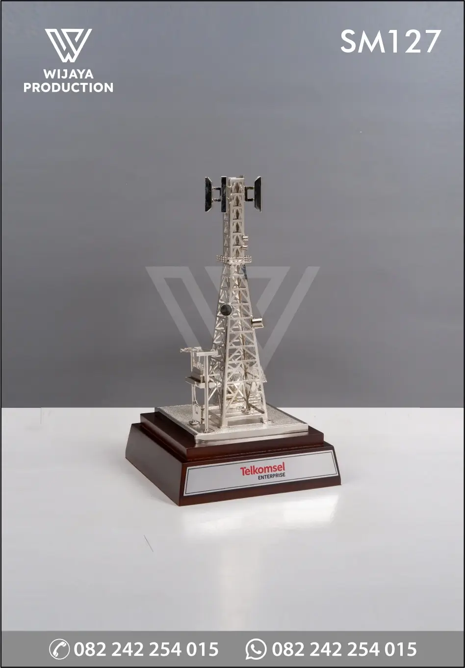 Souvenir Miniatur Tower Telkomsel Enterprise