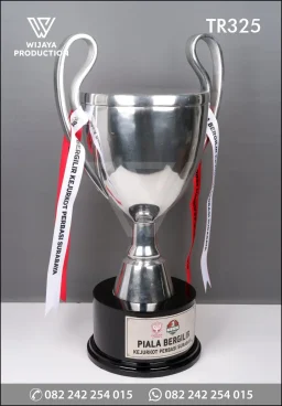 Piala Bergilir Kejurko...