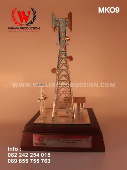 Miniatur Tower BTS Telkomcel