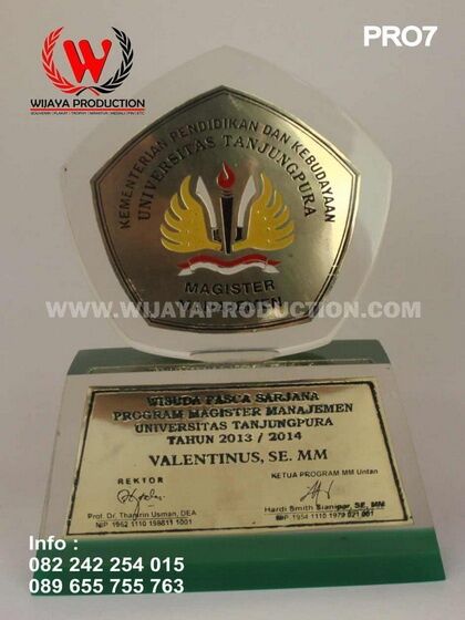 souvenir wisuda
