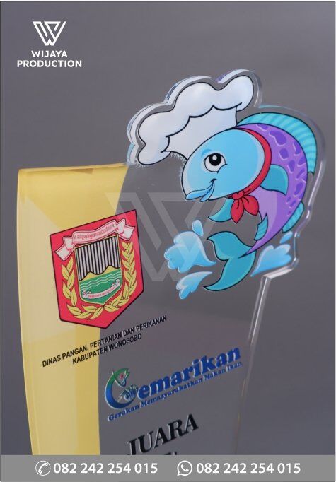 Detail Plakat Akrilik Gemarikan