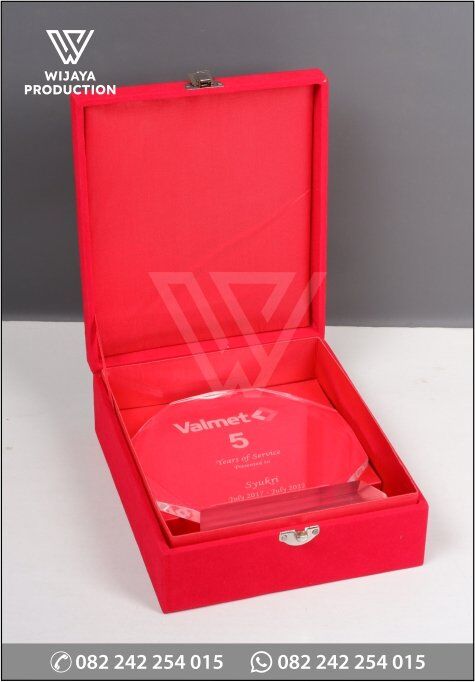 Box Plakat Akrilik Valmet 5 Years of Service