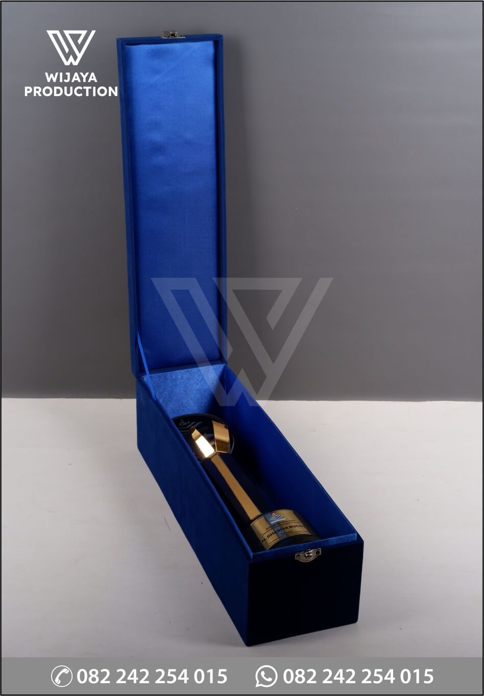 Box Piala Penghargaan PT Dharma Lautan Utama