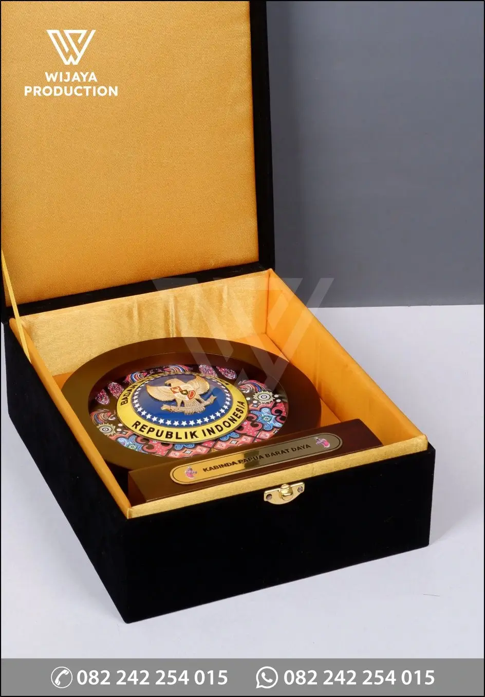 Box Plakat Kayu Bulat BIN Kabinda Papua Barat Daya